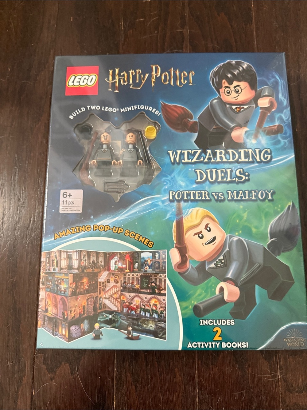 LEGO Harry Potter Wizarding Duels Potter vs Malfoy - Blue Green Artwork